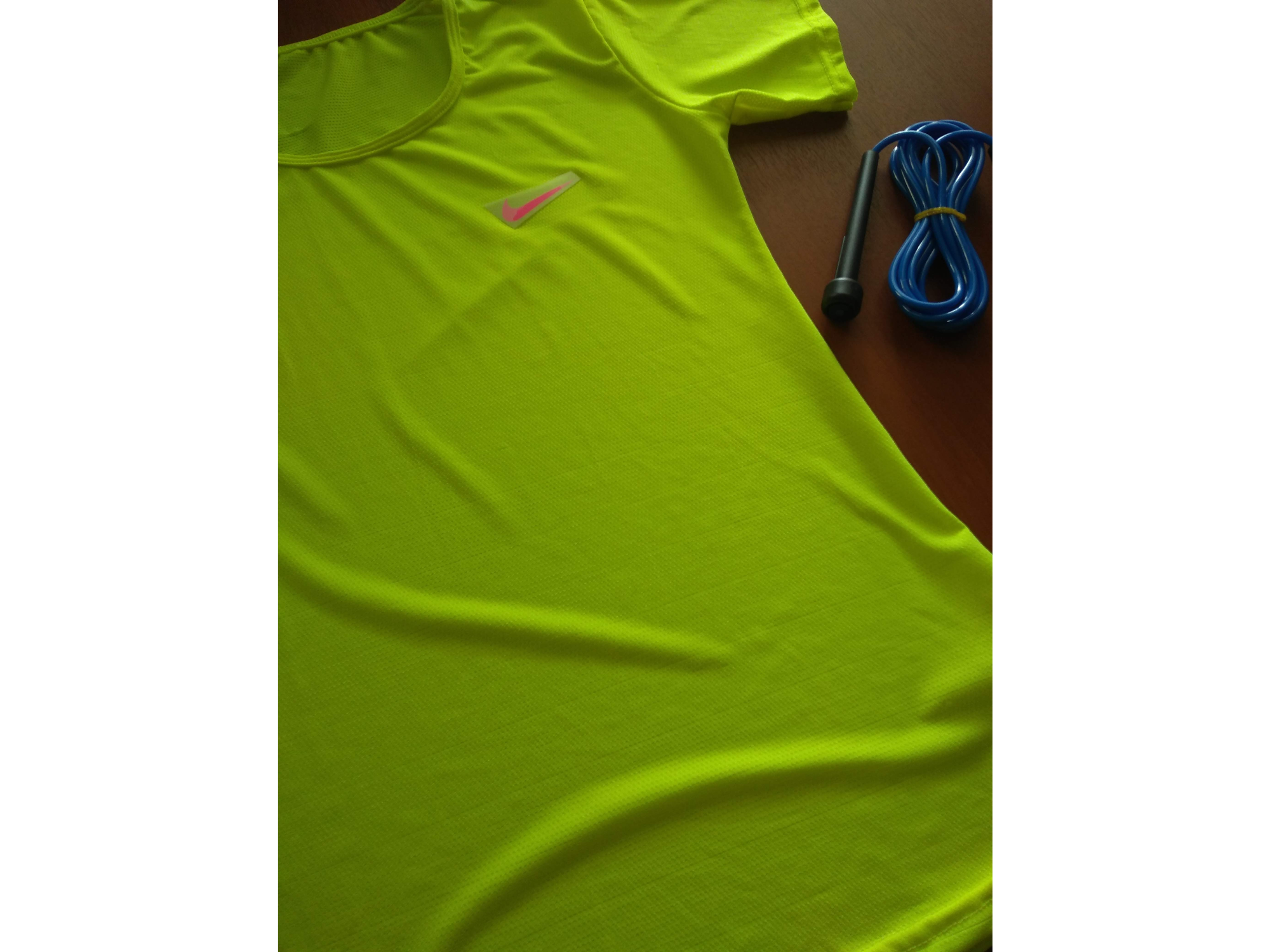 Amarilla flúor dri fit