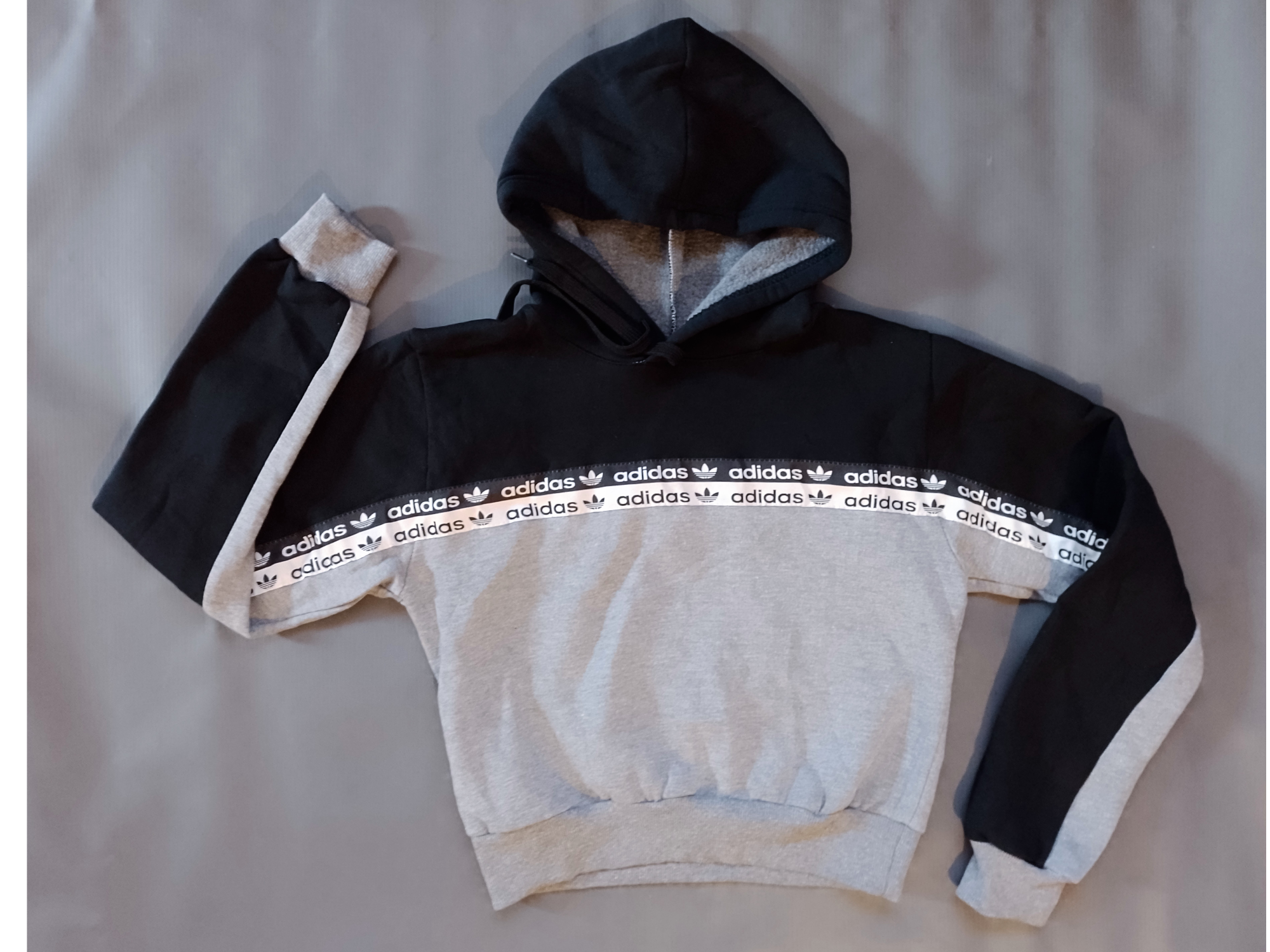 Canguro Adidas Pupera