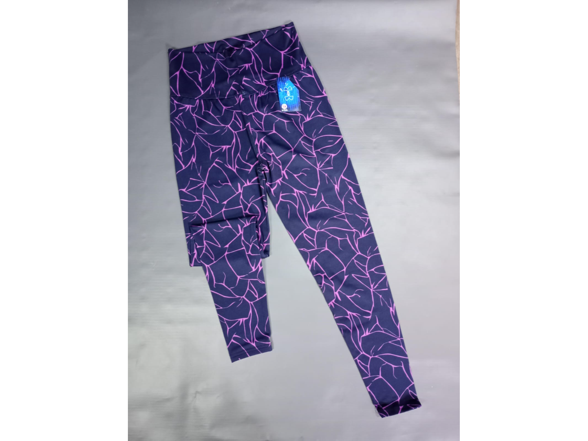 Combinada azul oscura y fucsia