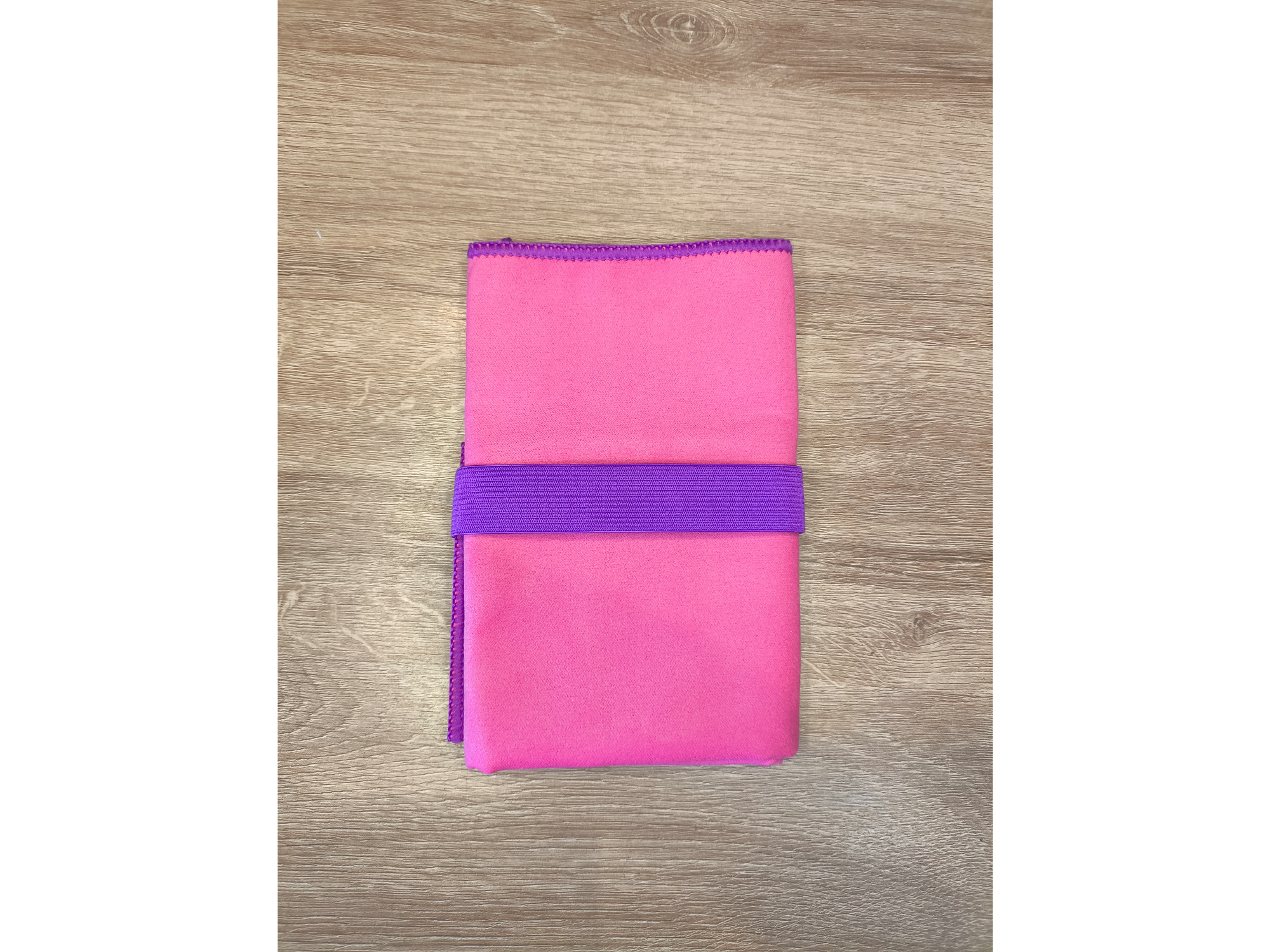 Microfibra rosa con morado