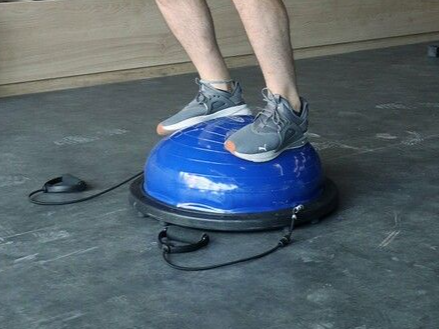 Bosu Semiesfera 45 cm c/bandas elásticas