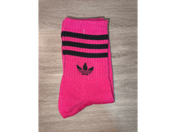 Adidas fucsia líneas negras