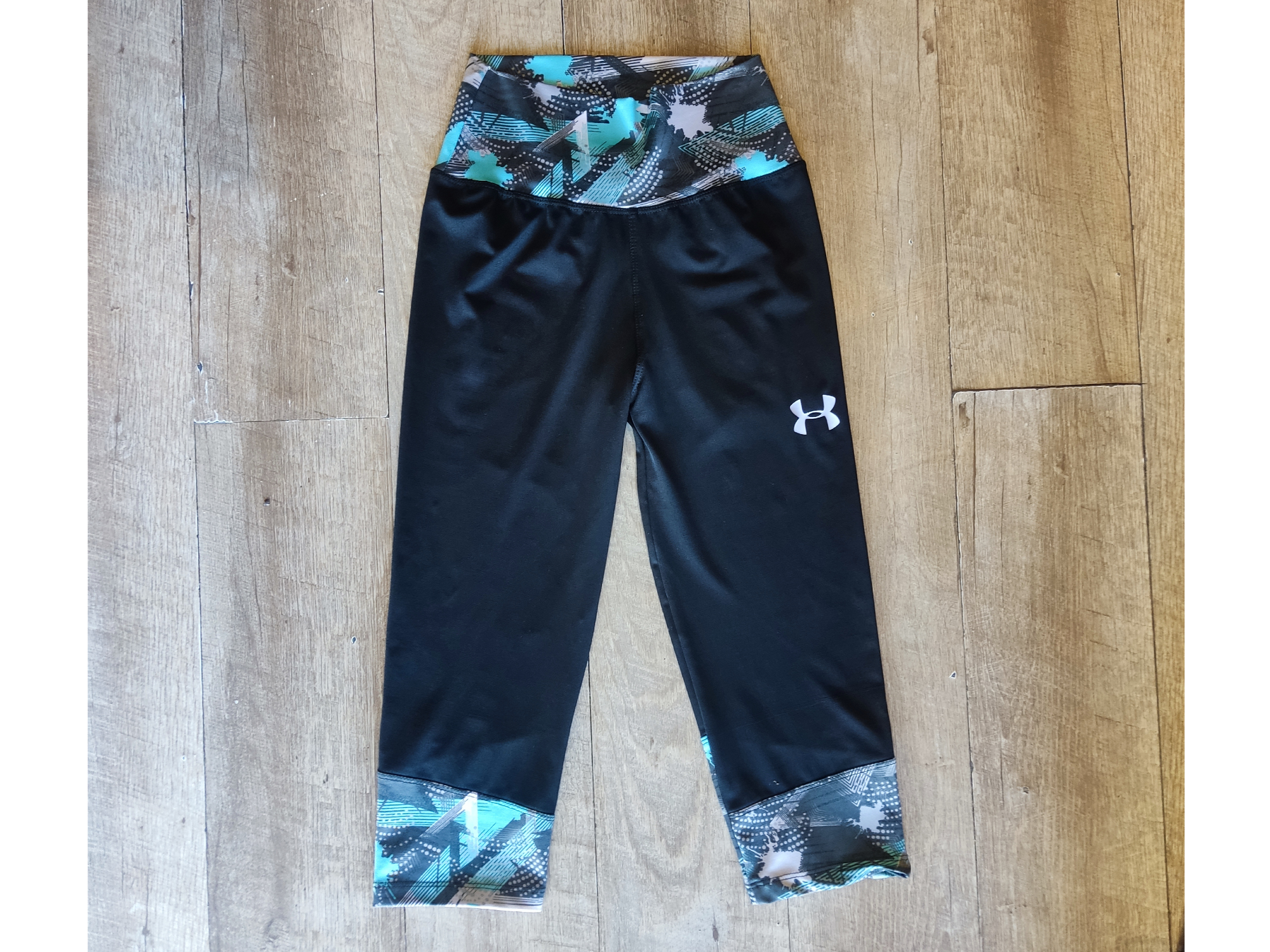 Negra con detalles en celeste