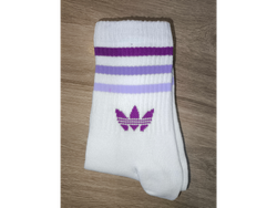 Adidas lineas tono morado