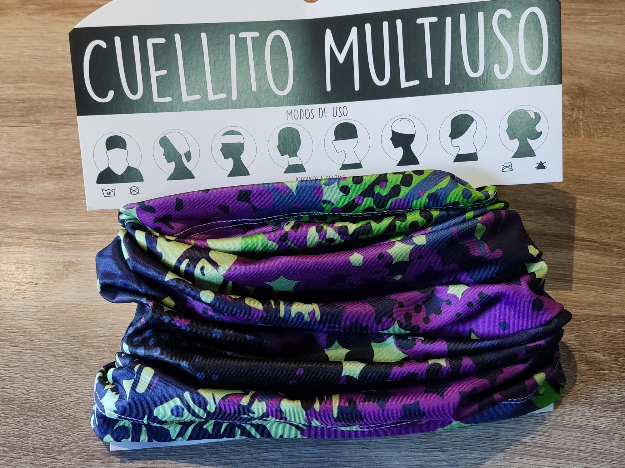 Morado estrellitas verdes Frizado