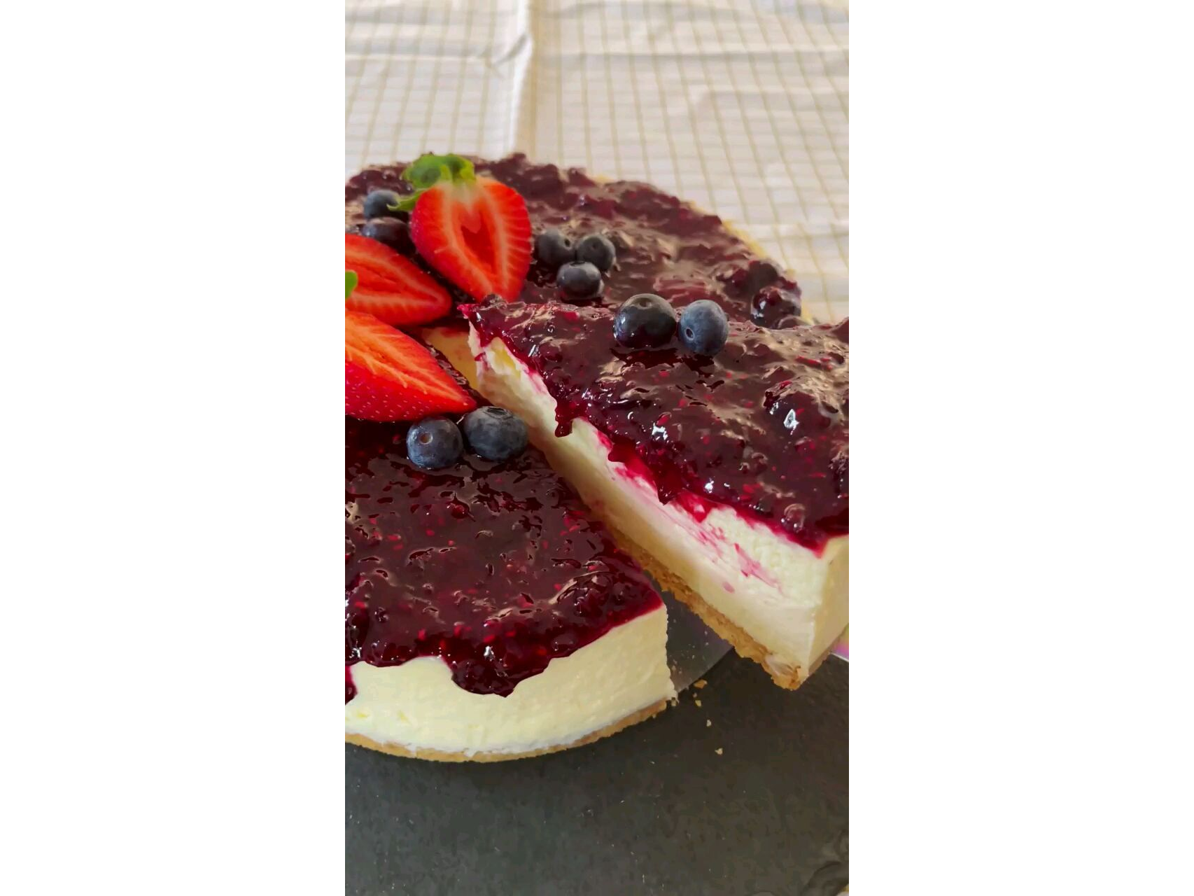 CHESSECAKE DE FRUTOS ROJOS