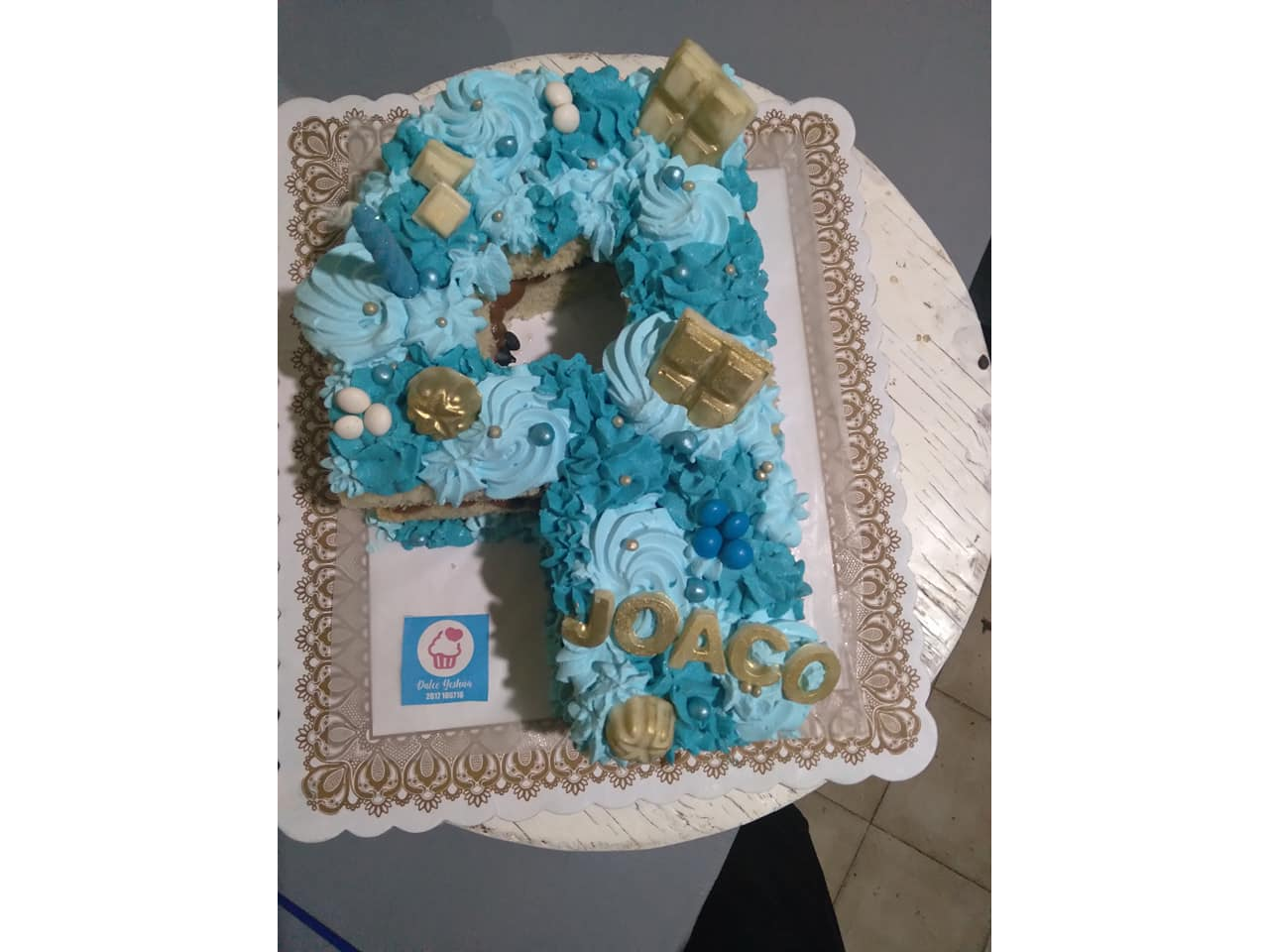 DE BISCOCHUELO O PIONONO