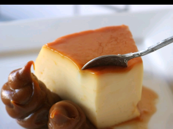 Flan con dulce de leche