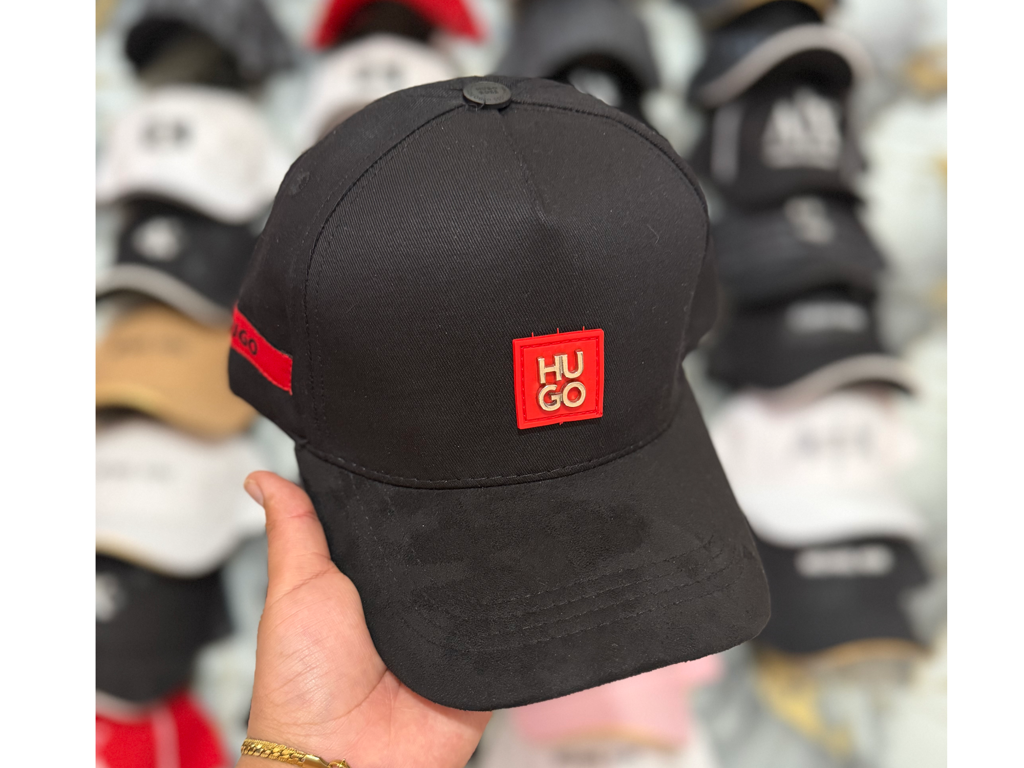 GORRA HUGO
