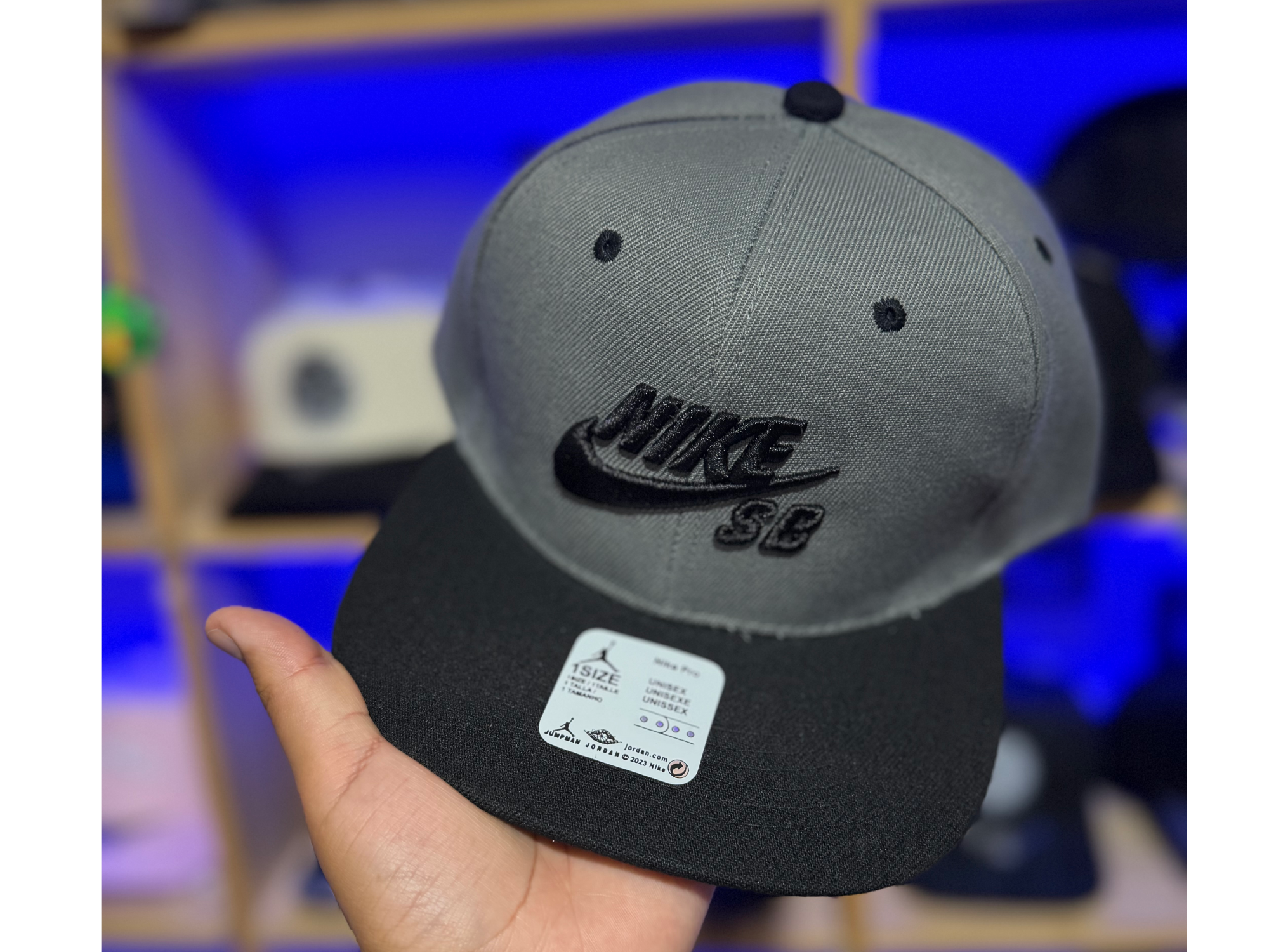 NIKE PRO GRIS