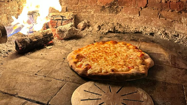 Pizzas a la Piedra