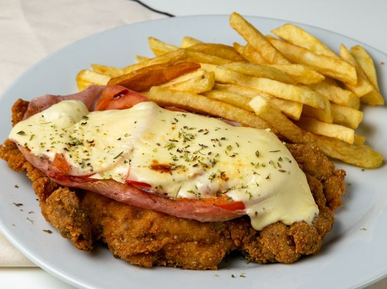 Milanesa Napolitana con Fritas