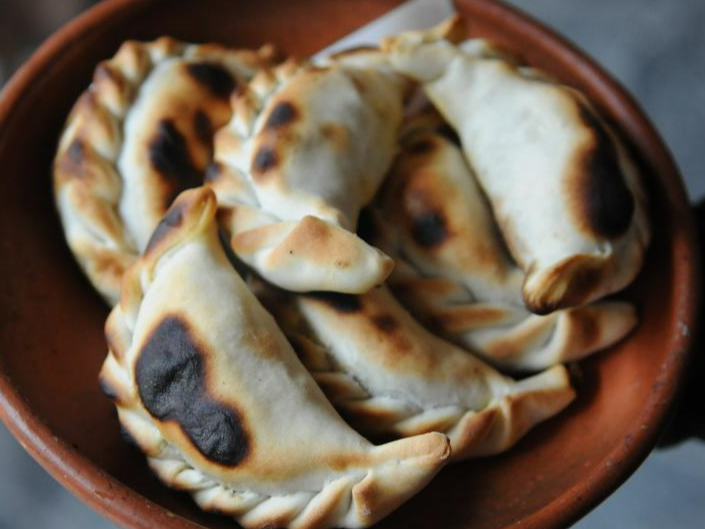 3 Empanadas a Eleccion