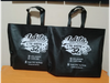 Bolsas de friselina blancas , negras y beige 50x40