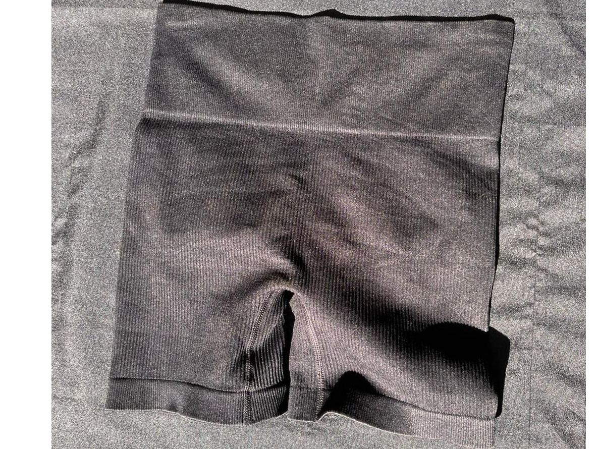 CALZA SHORT NEGRA S/M