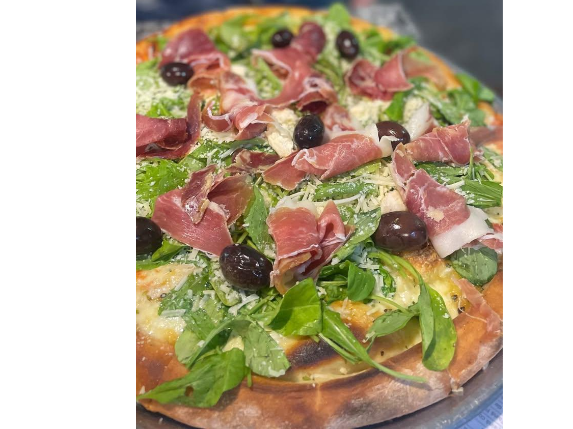 Rúcula con jamón crudo