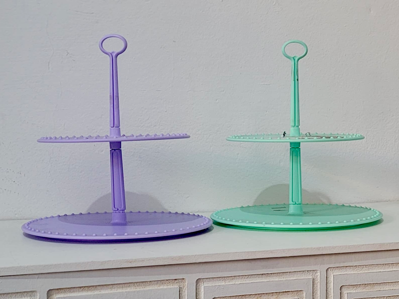 POSA CUPCAKE 2 NIVELES LILA Y VERDE PASTEL