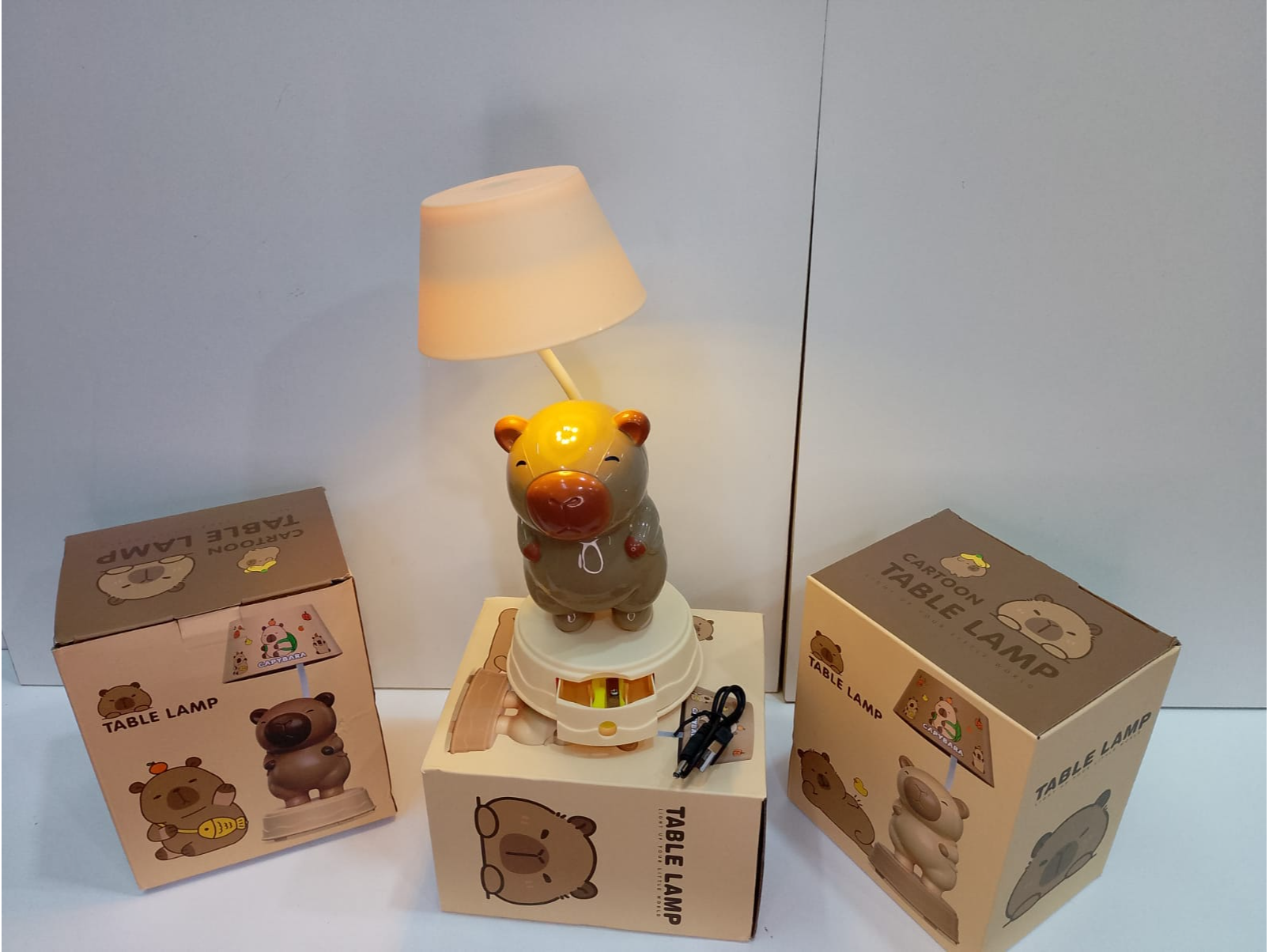 Lampara de Escritorio Capybara -COD- 158