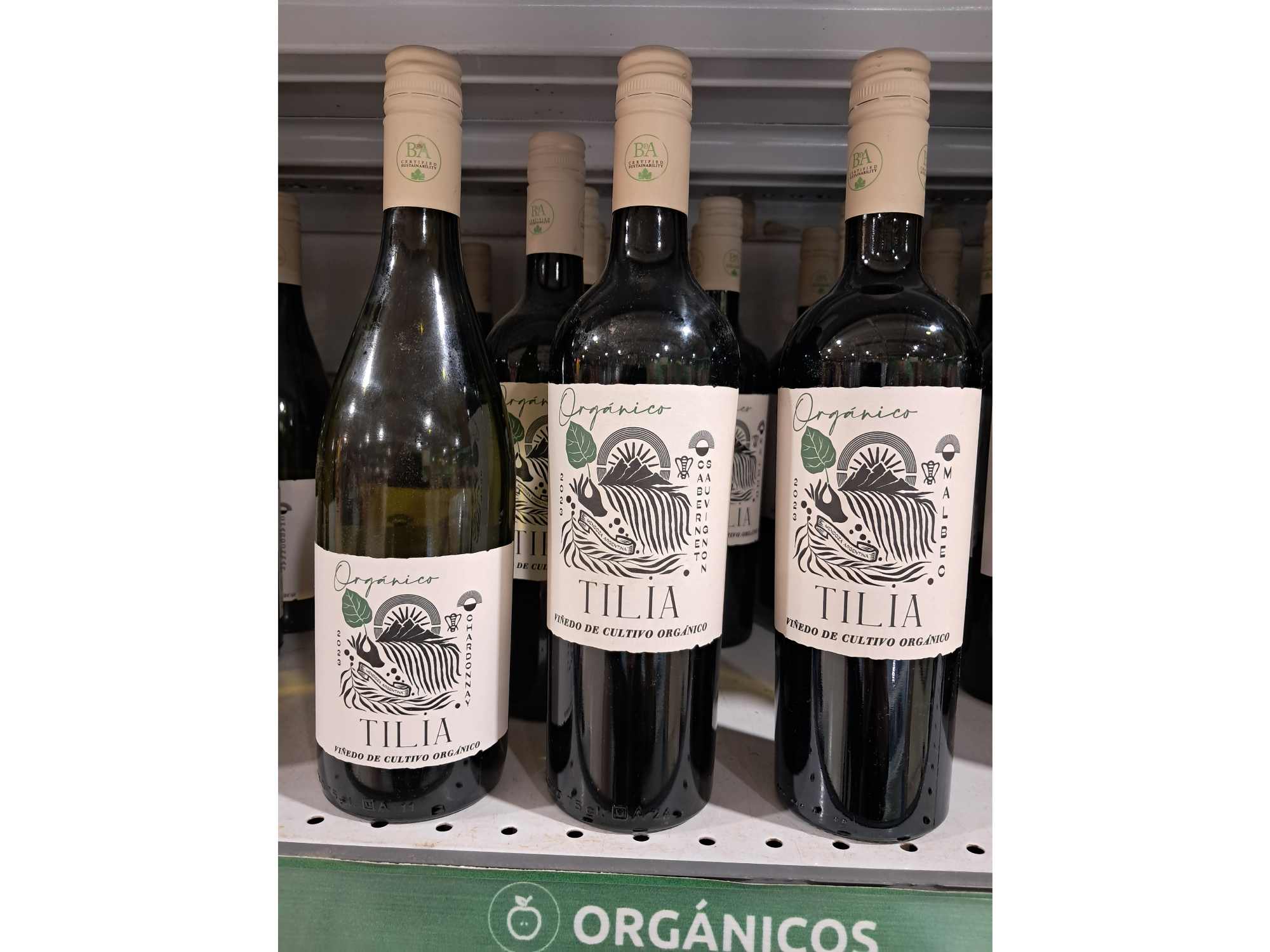 VINOS ORGANICOS TILIA ( Malbec - Cabernet- Chardonnay)