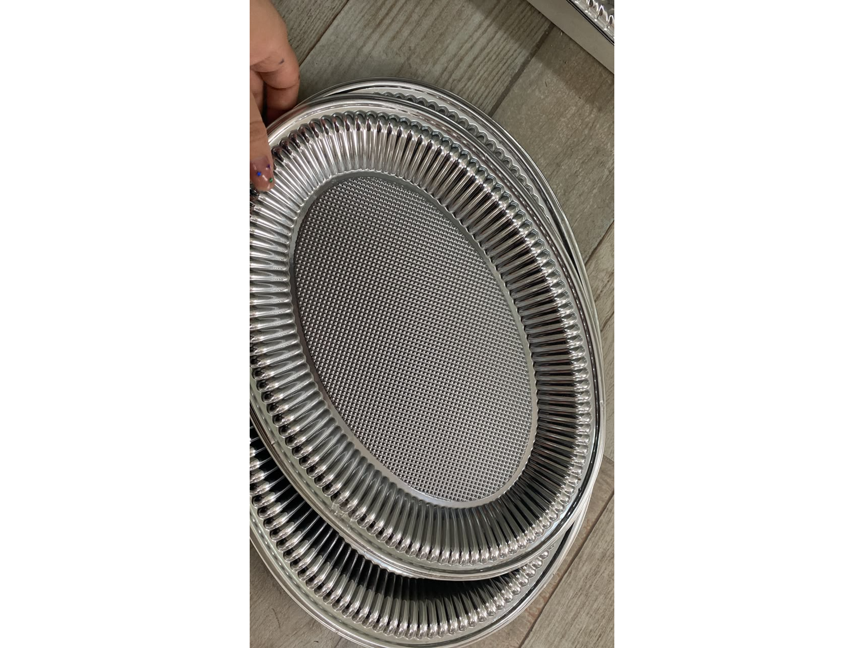 BANDEJA PLASTICA PLATEADA OVALADA