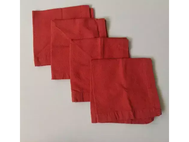 Servilleta de tela tusor roja 35x35cm x4u.