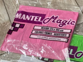Mantel plastico rectangular liso ROSA (1,20x1,80)