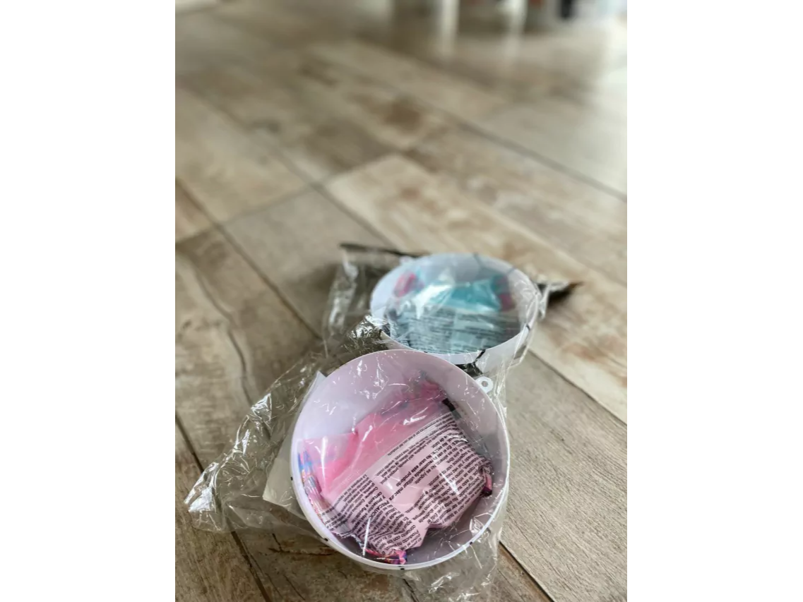 Pelota revelación de genero con polvo rosa/celeste x1