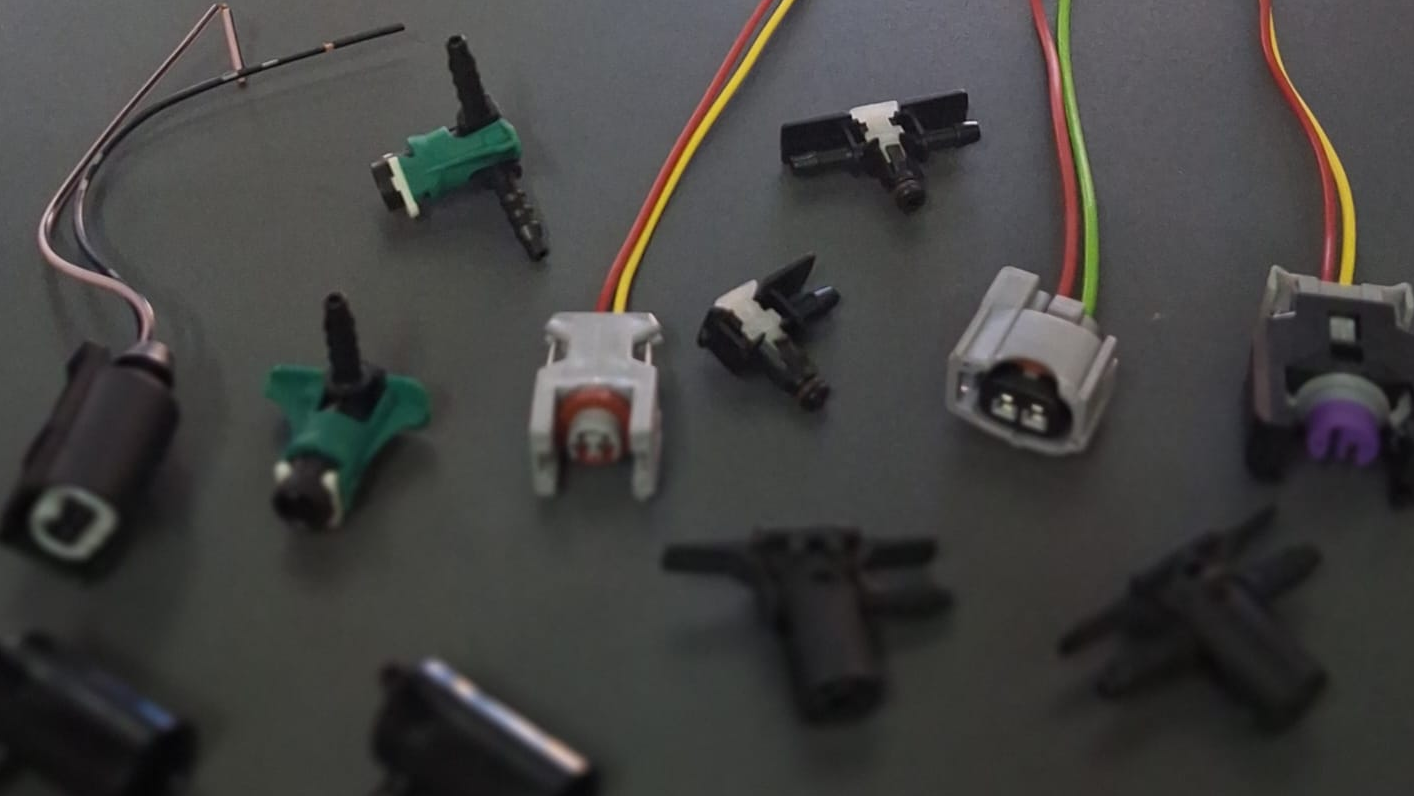 FICHAS y CONECTORES DE INYECTORES