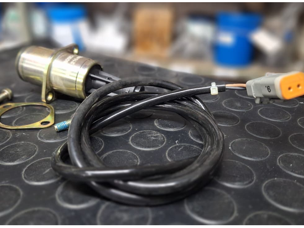 2417213007 - BOSCH - SOLENOIDE DE PARE - 24 VOLTS - SCANIA