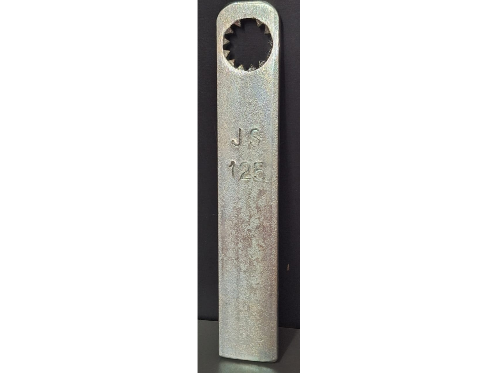 JS 125 - LLAVE SUJECION