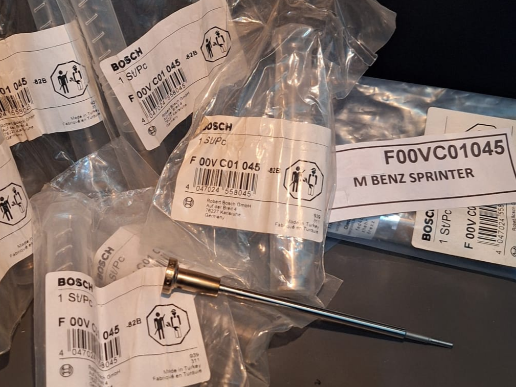 F 00V C01 045 - JUEGO VALVULAS BOSCH INYECTOR COMMON RAIL - MERCEDES BENZ