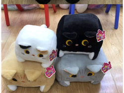 Peluches cuadrados gatitos 20cm