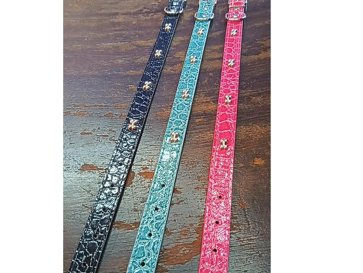 Collar cuerina con tachas (art 1268)