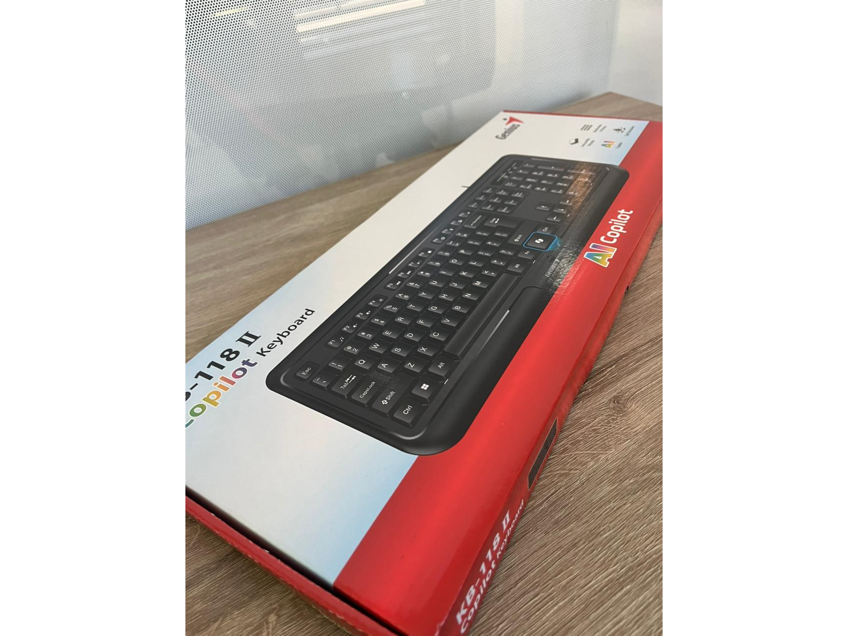 TECLADO CON CABLE GENIUS KB-118 (AI COPILOT KEYBOARD)
