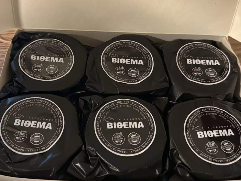 Alfajor BIOEMA caja por 6 unidades.