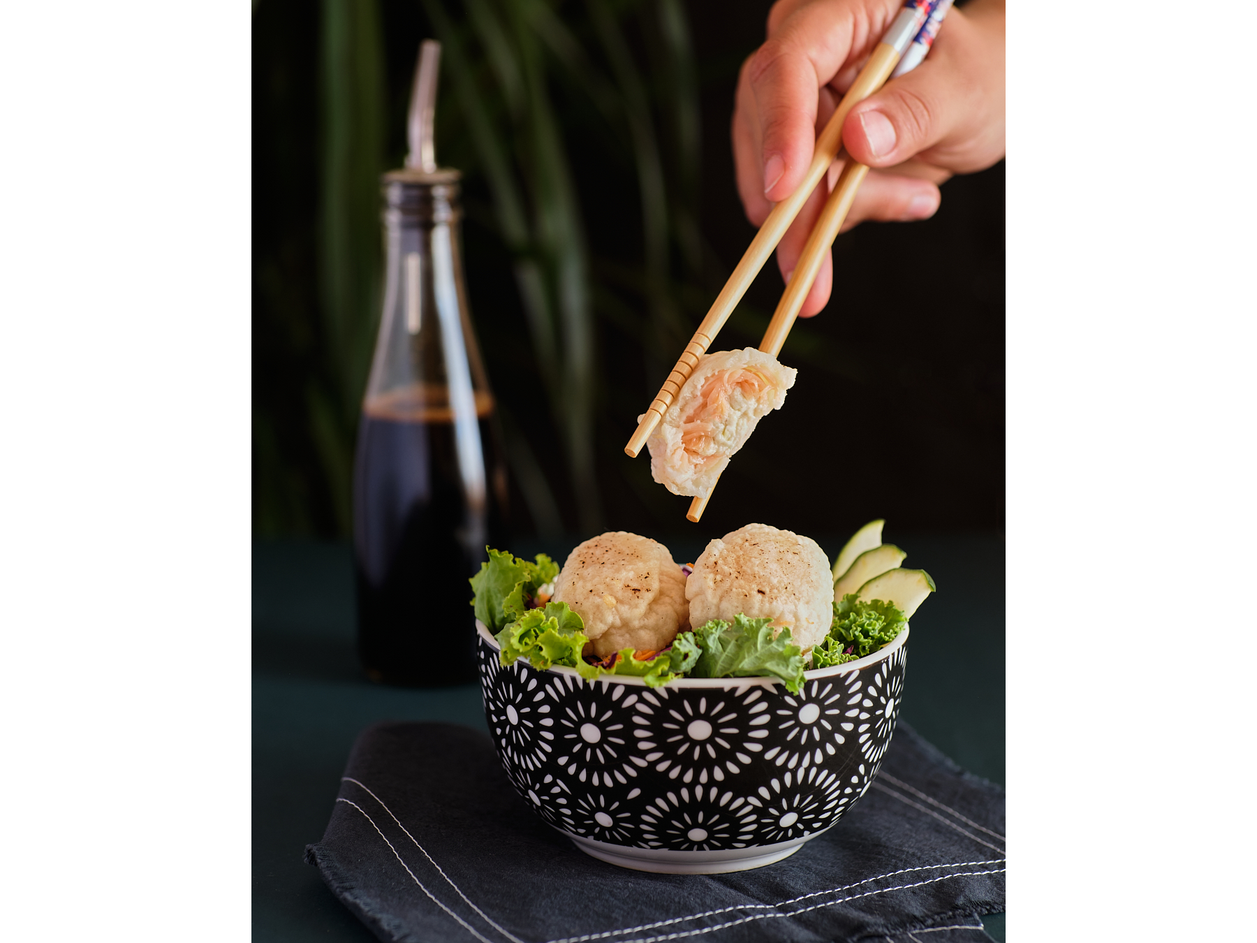 BOOMS DE SALMÓN AL TEMPURA (X6)