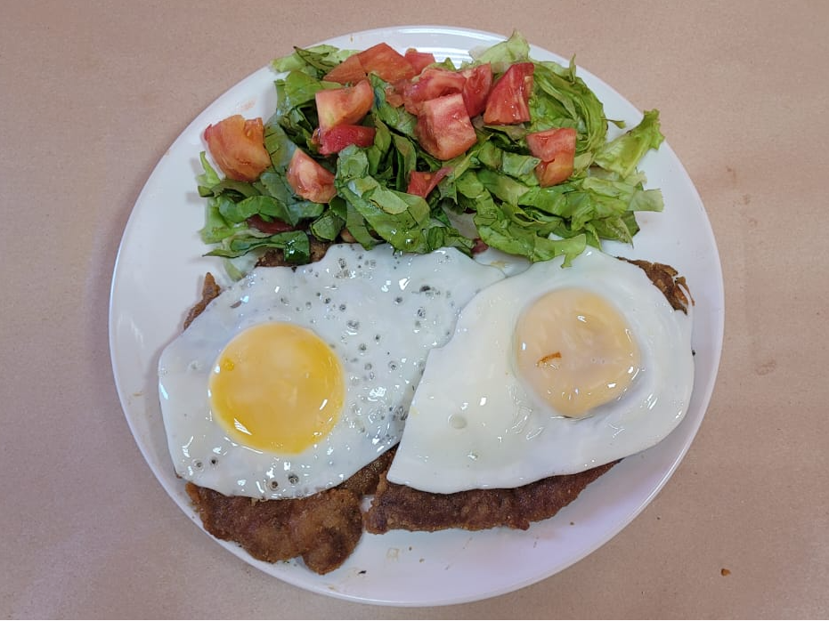 MILANESAS DE PECETO A CABALLO X PORCIÓN