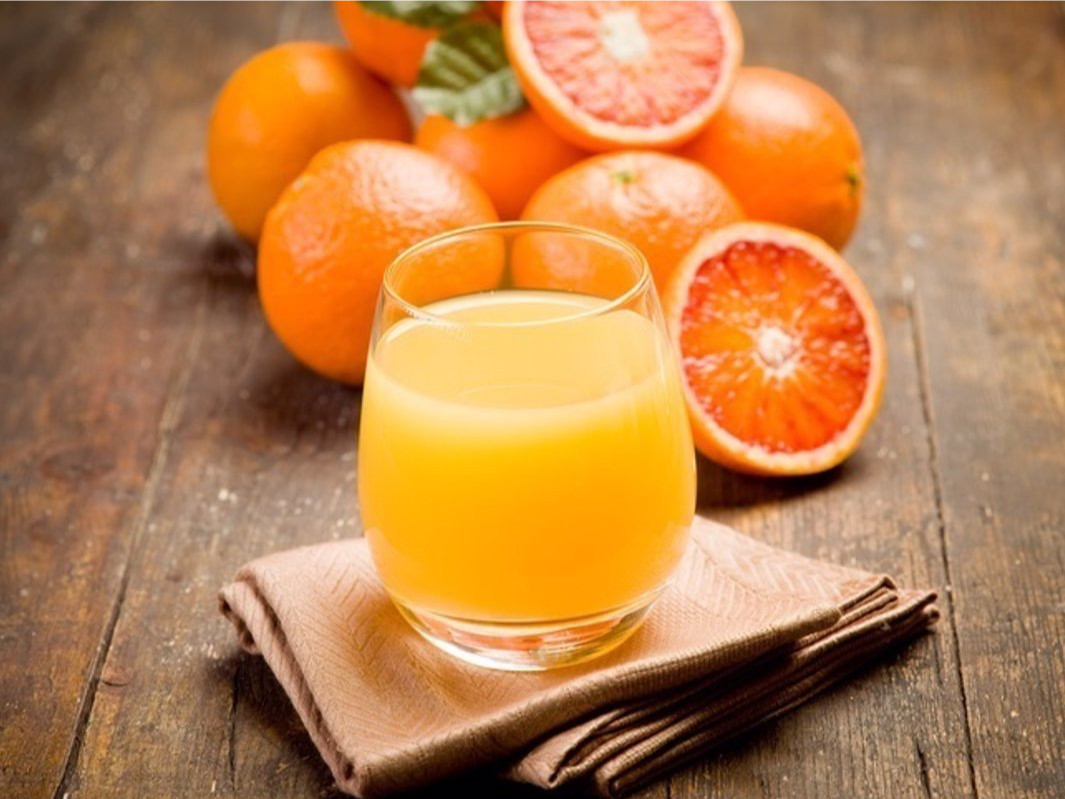 Jugo de naranja exprimido