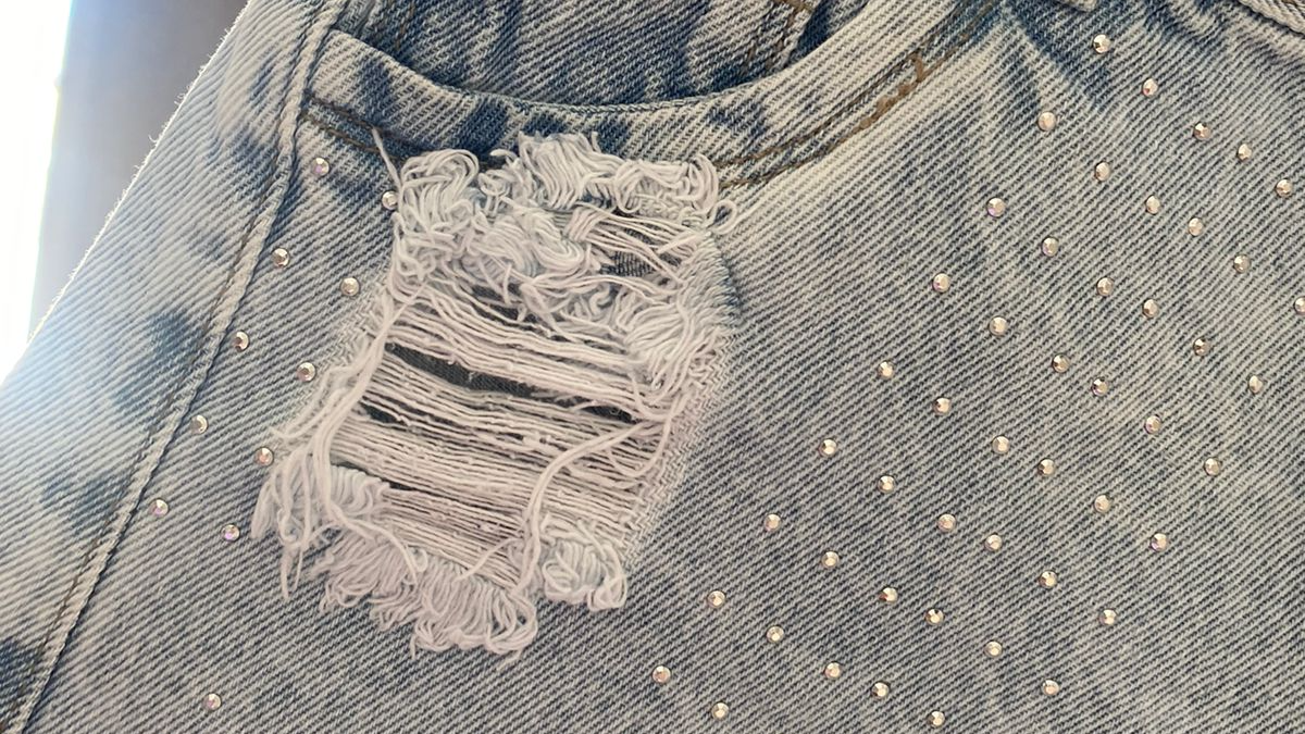 SHORT DE JEANS Y POLLERAS