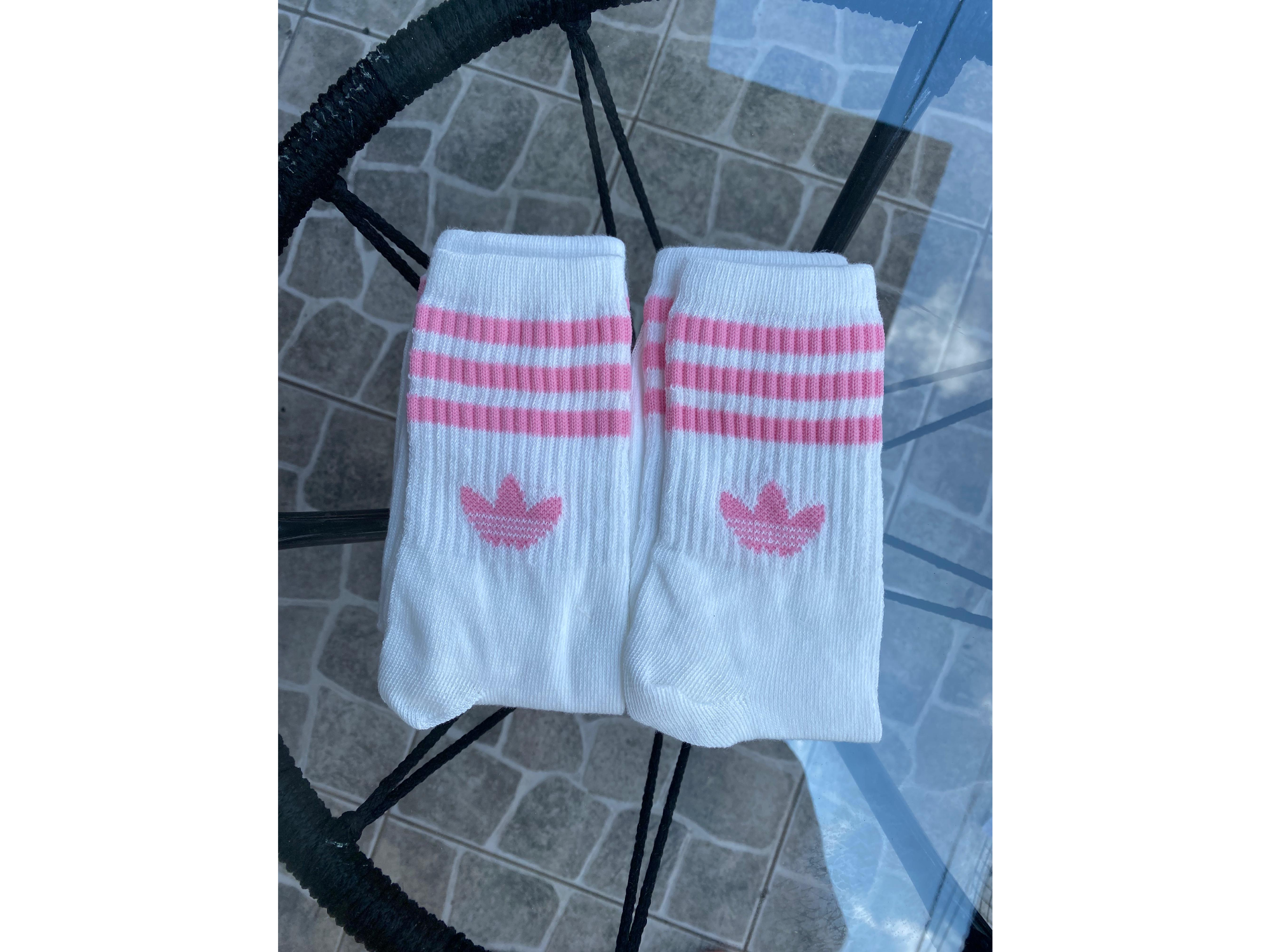 ADIDAS BLANCA LINEA ROSA CLARO