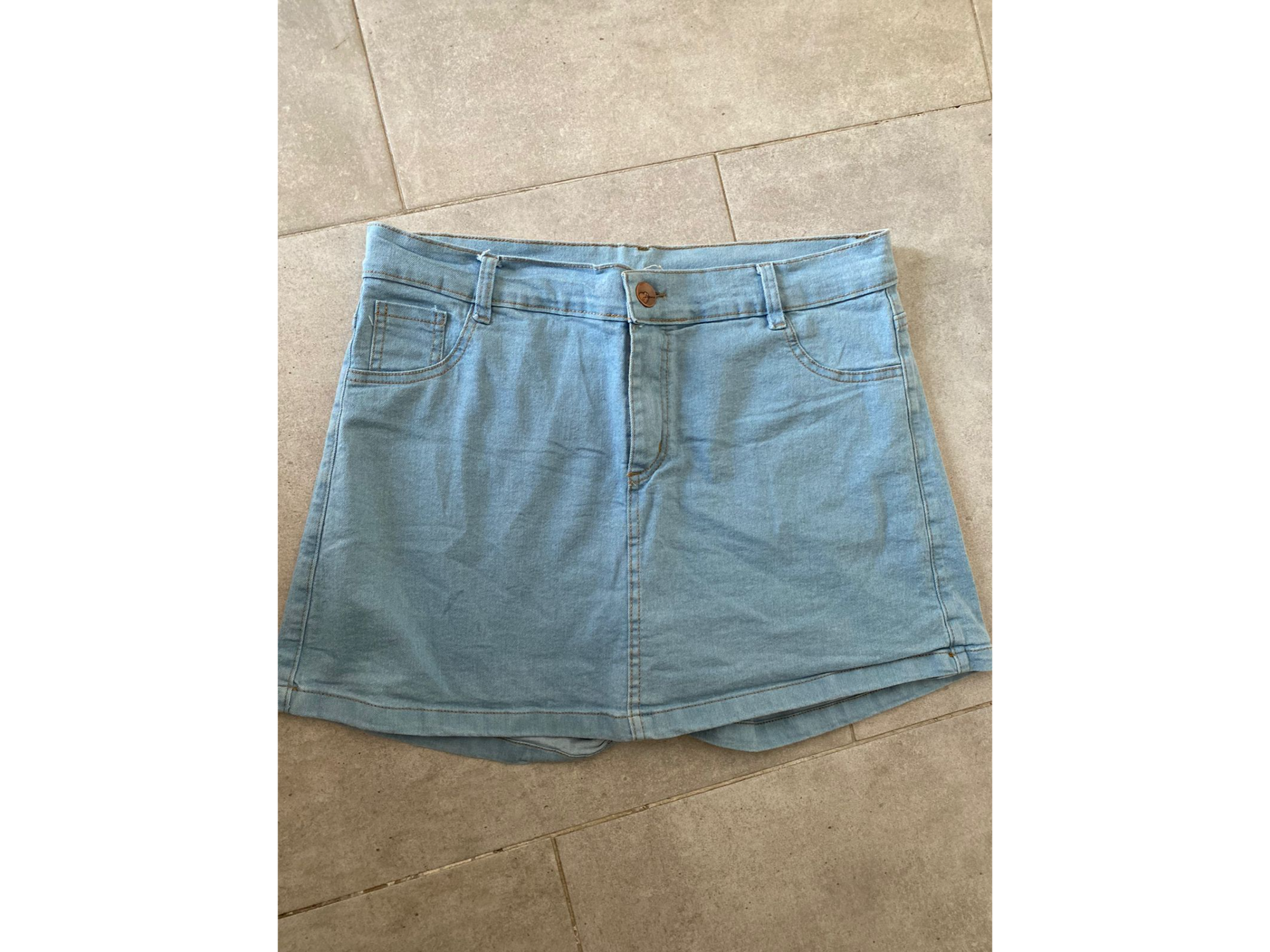 Short pollera elastizado celeste