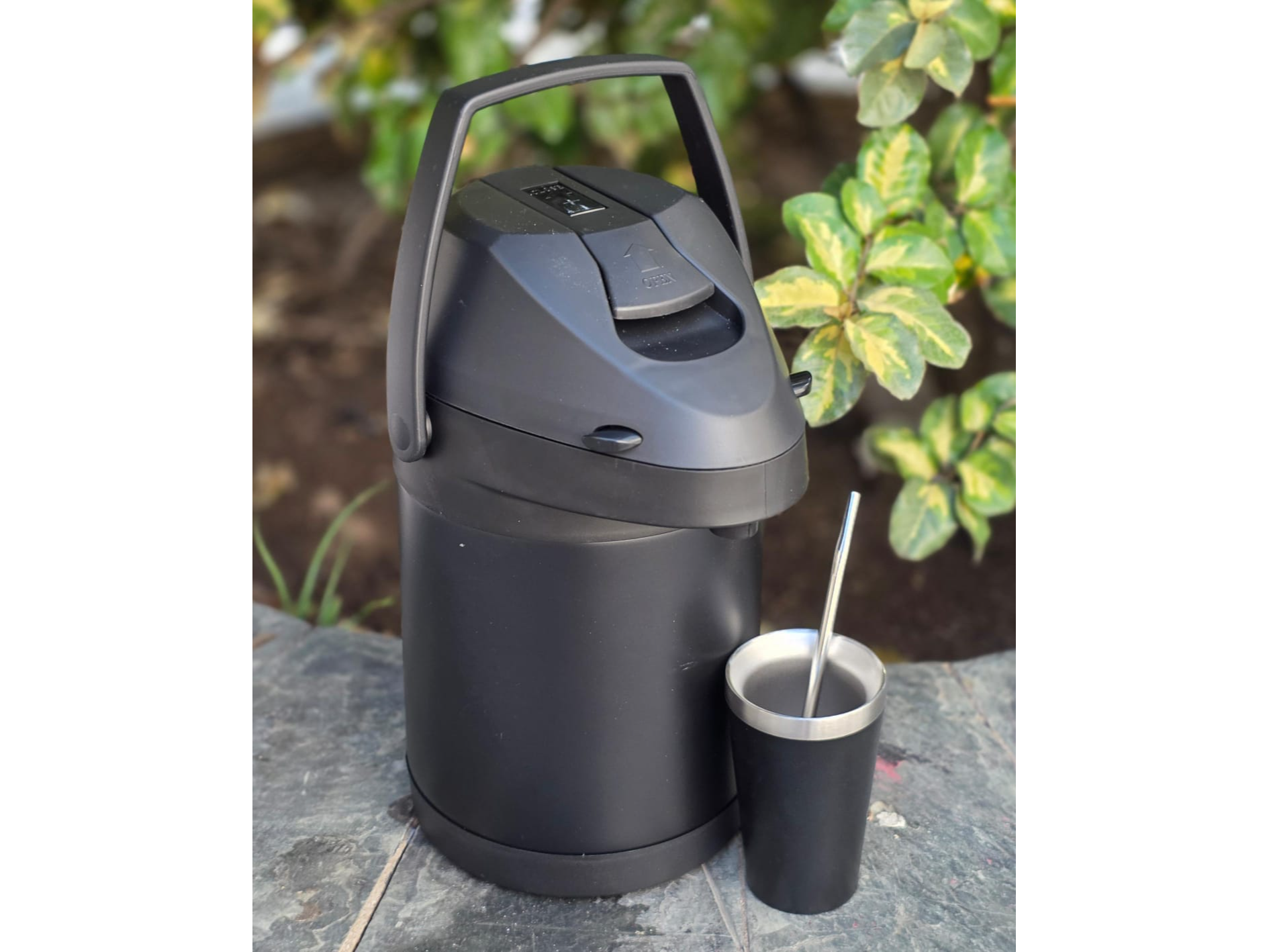 Termolar autosebante + Vaso con bombilla