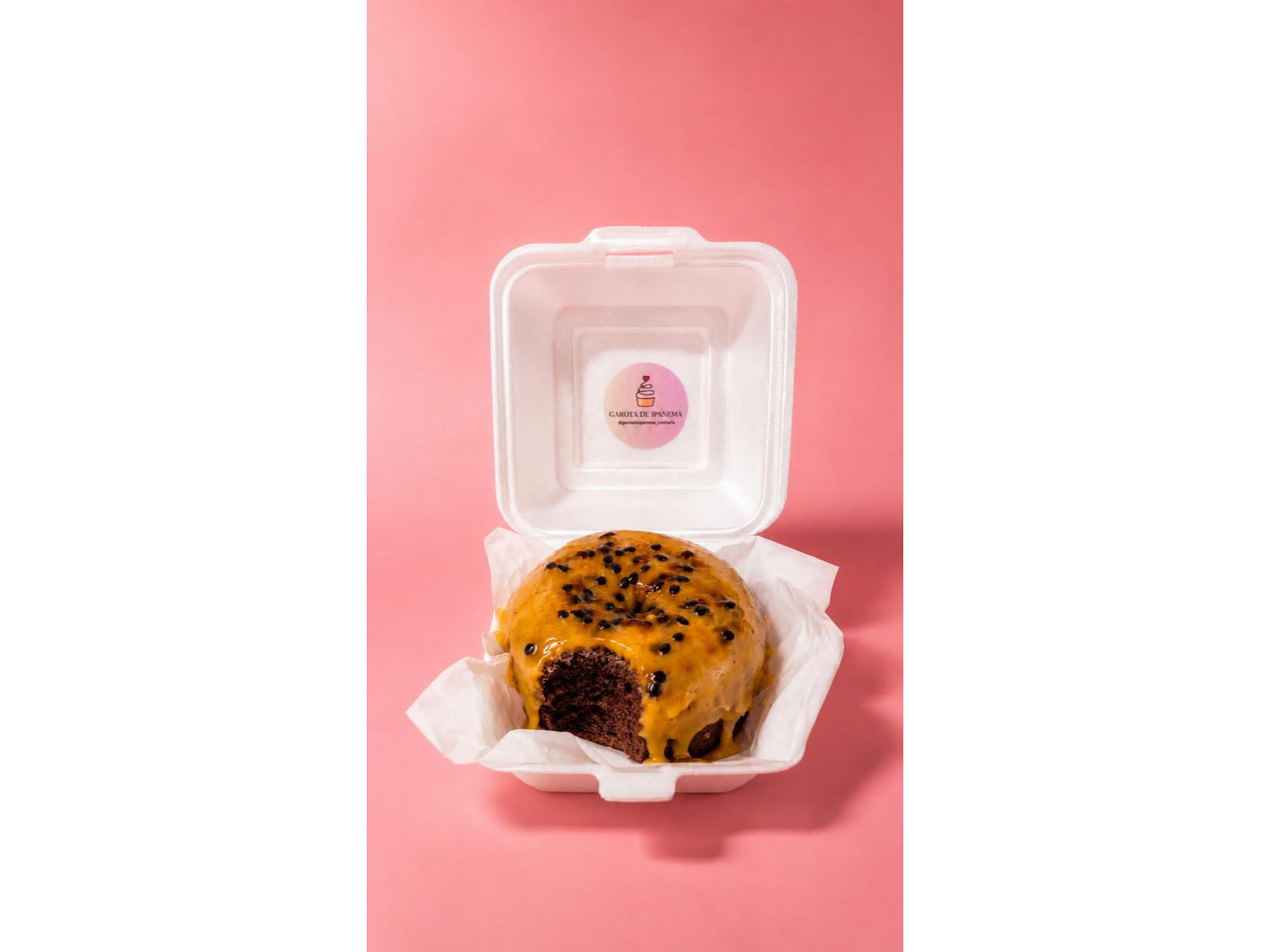 Mini volcán de chocolate con maracuyá