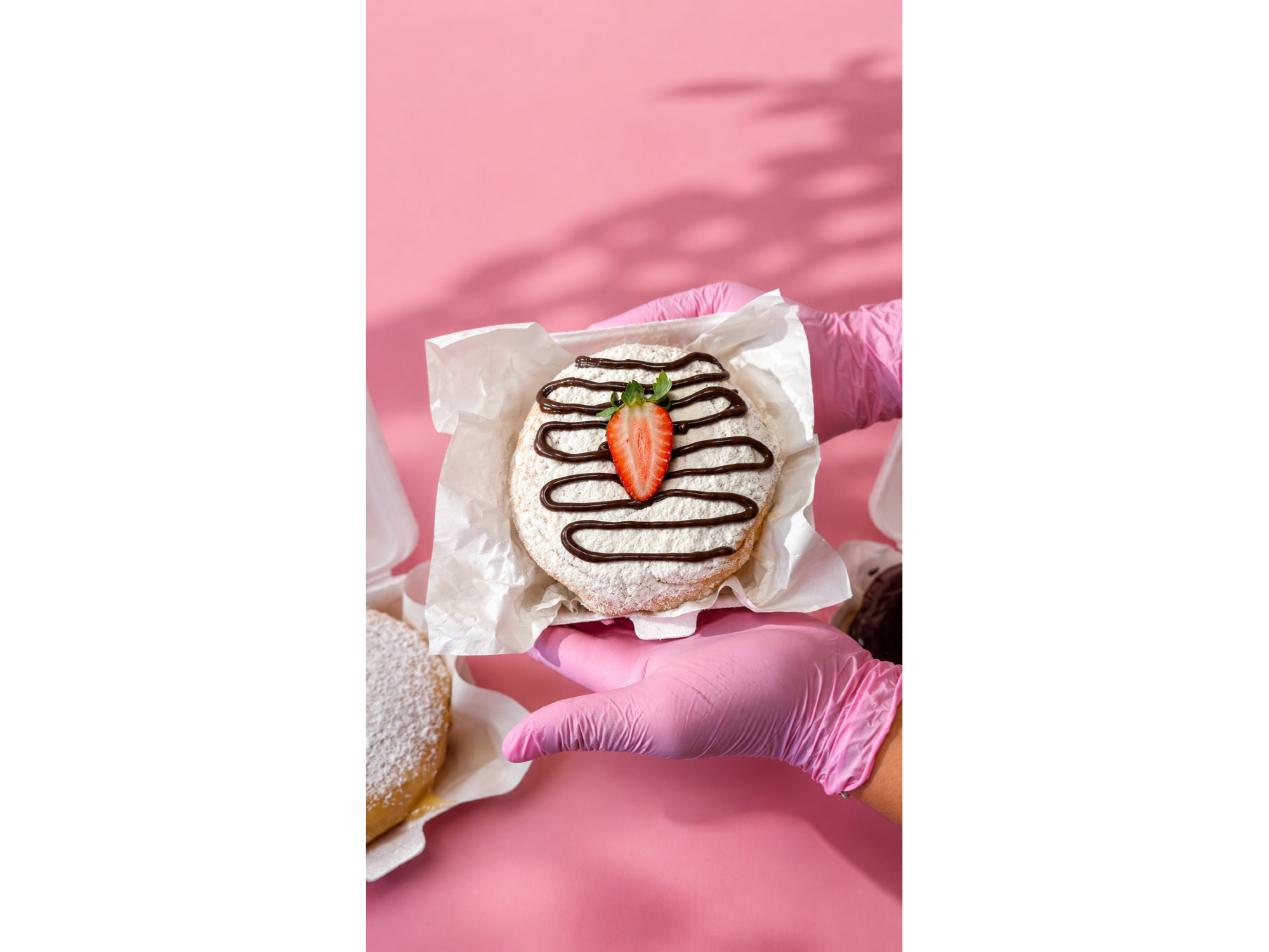 Mini volcán 12cm (nido,nutella y frutilla)