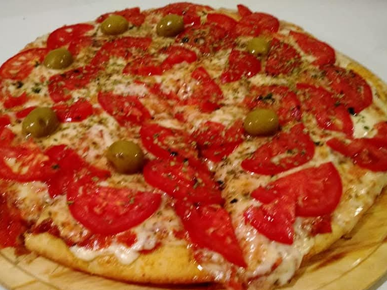 PIZZA NAPOLITANA