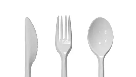 Cubiertos y accesorios
