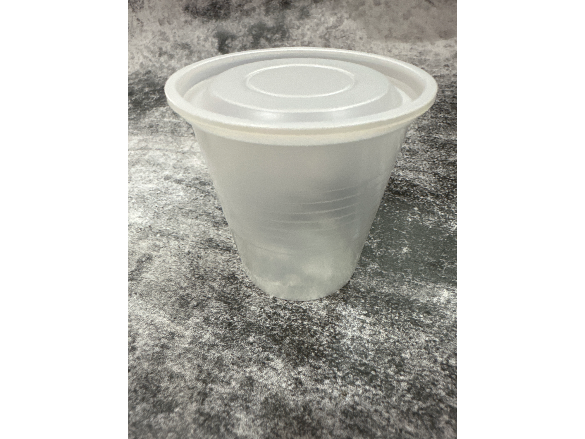 Vaso 110 opaco con tapa