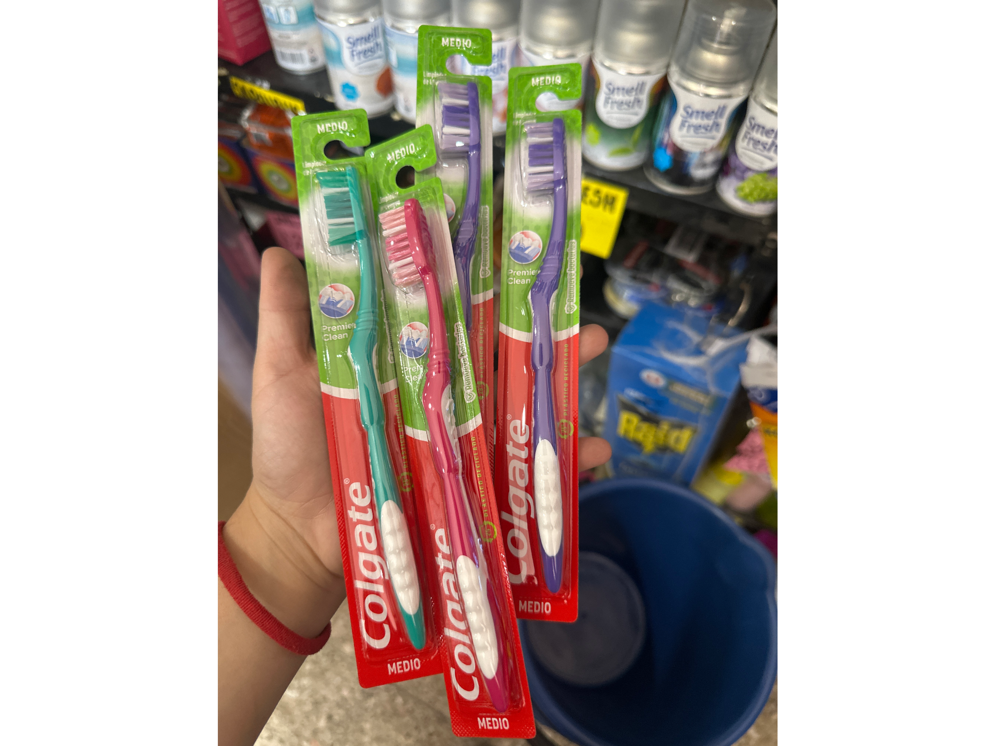 Cepillo de dientes Colgate