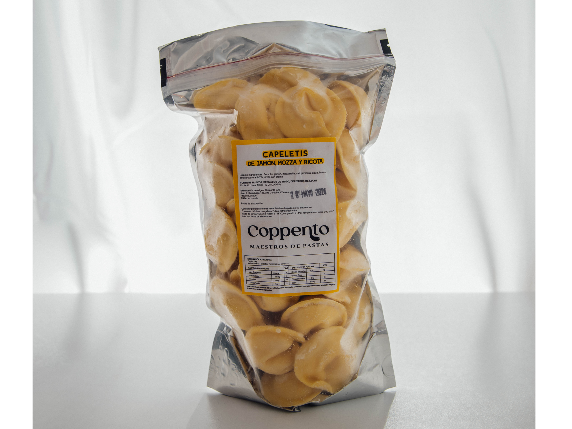 Capeletis de Jamon, ricota, y mozzarella