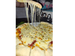 Pizza Muzza